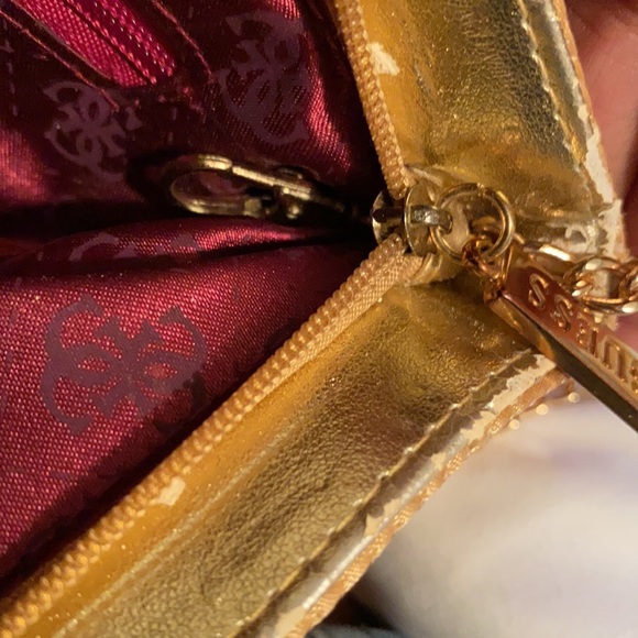 Gold Chainmail Guess Purse/ Party Purse - Picture 11 of 11